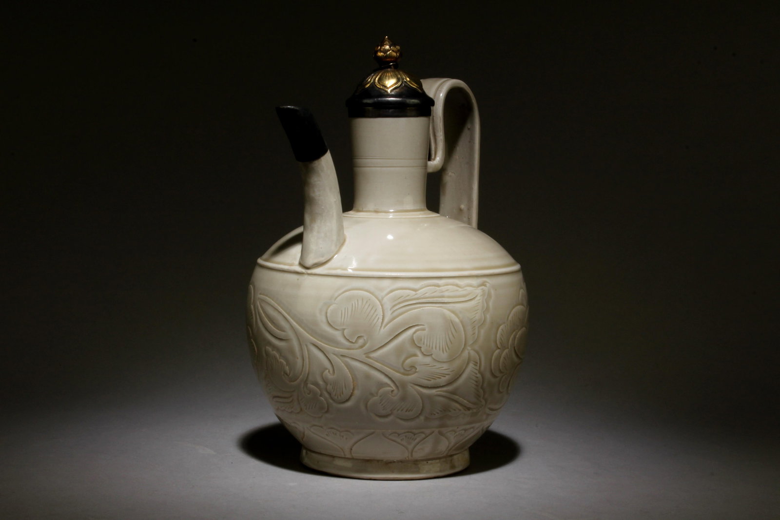 A Dinyao Pot - 5