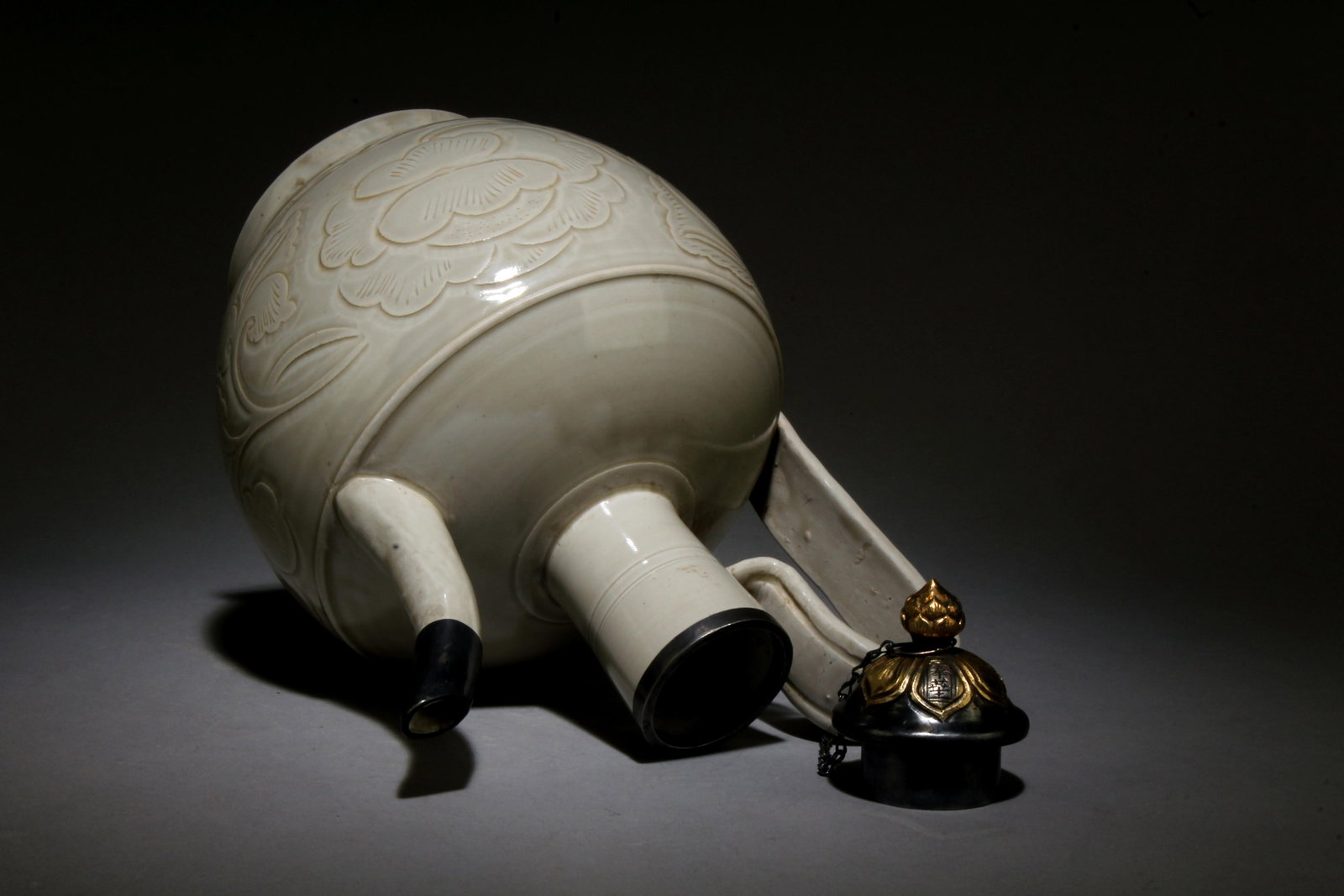 A Dinyao Pot - 8