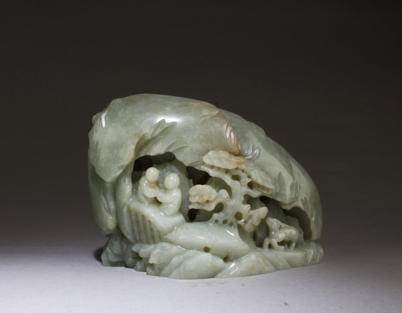 A Carved Jade Ornament (1 of 5)