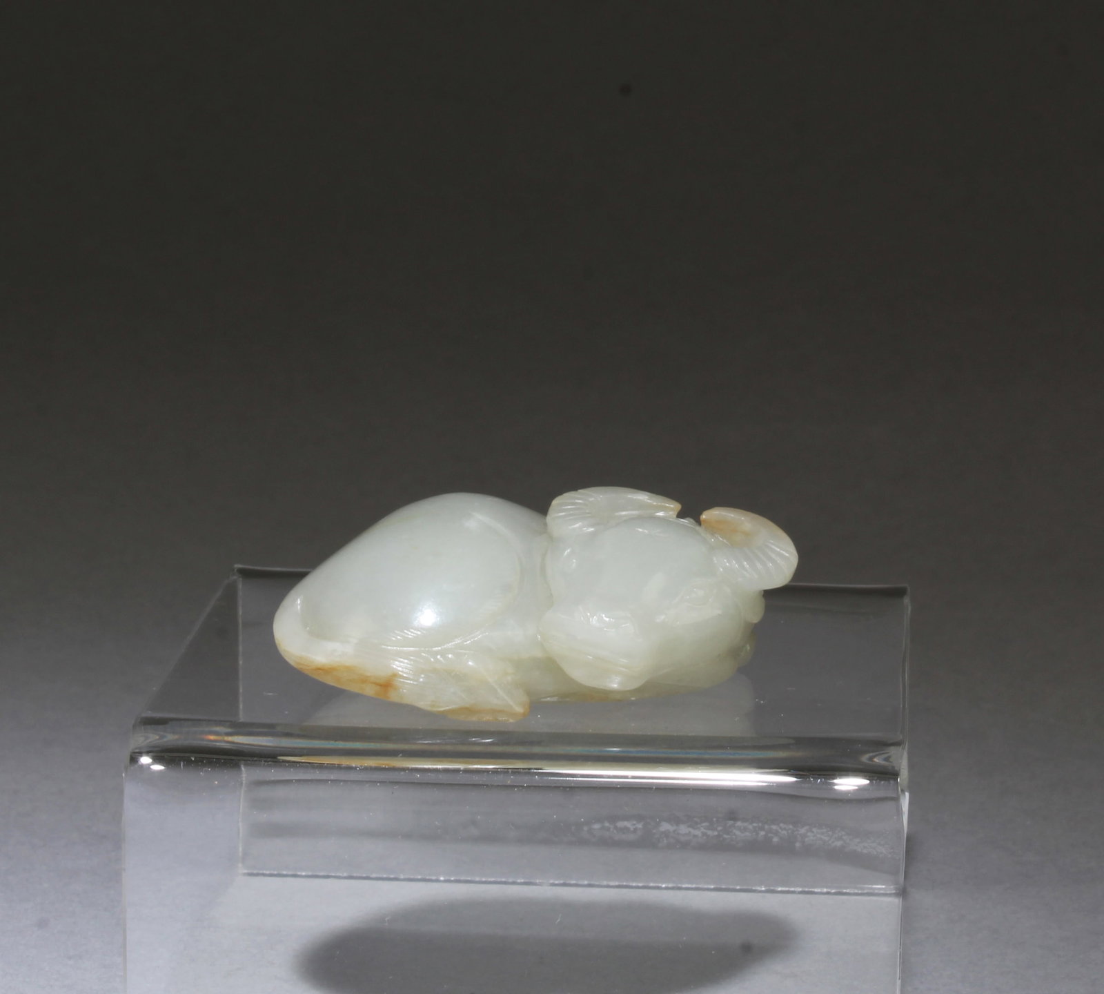 A Carved Jade Ornament (1 of 5)