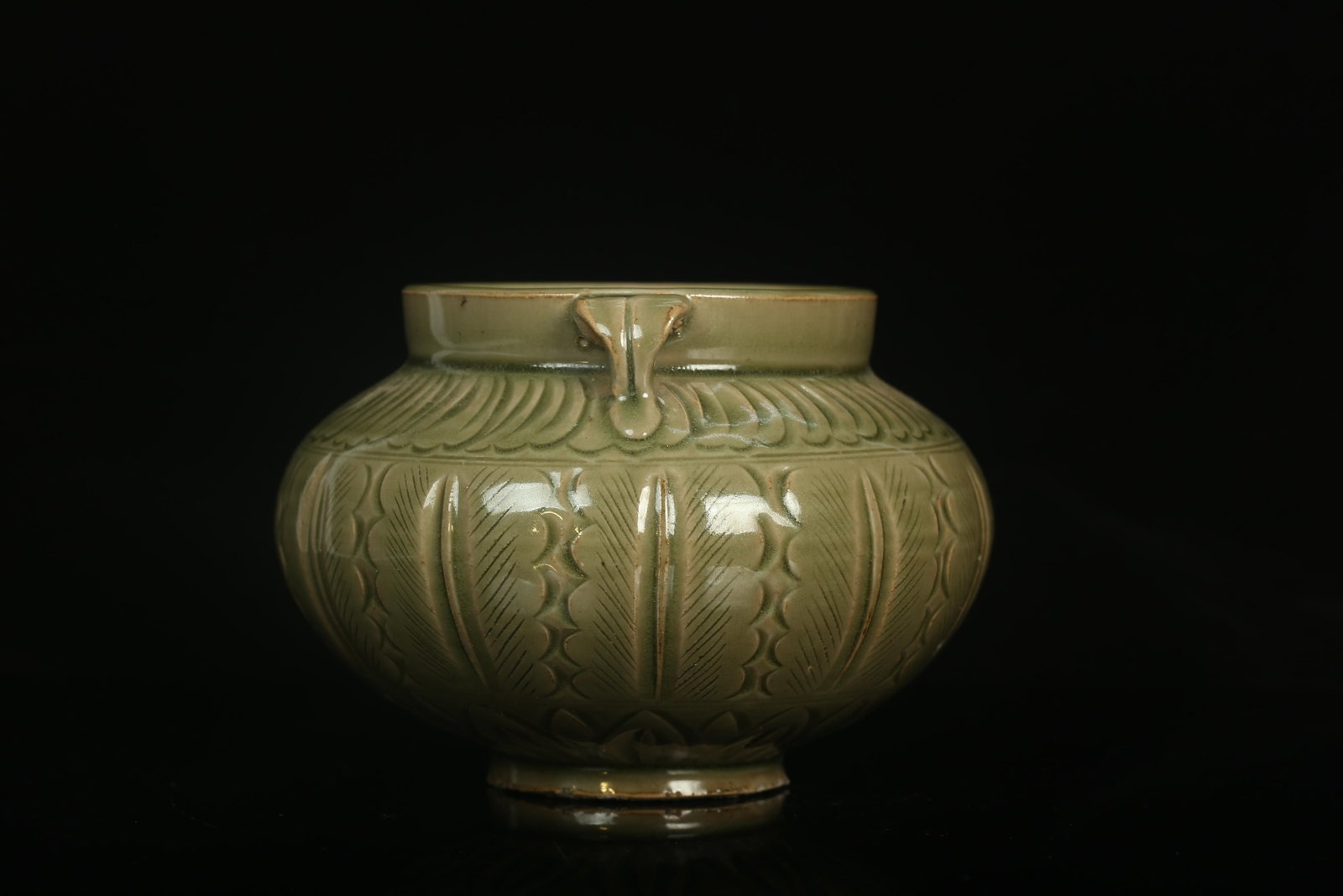 A Yaozhou Pot - 4