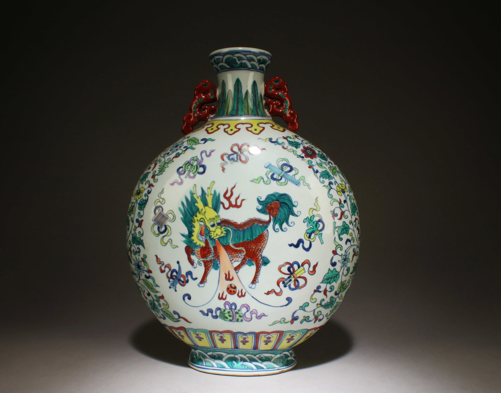 A Doucai Moon Vase - 3