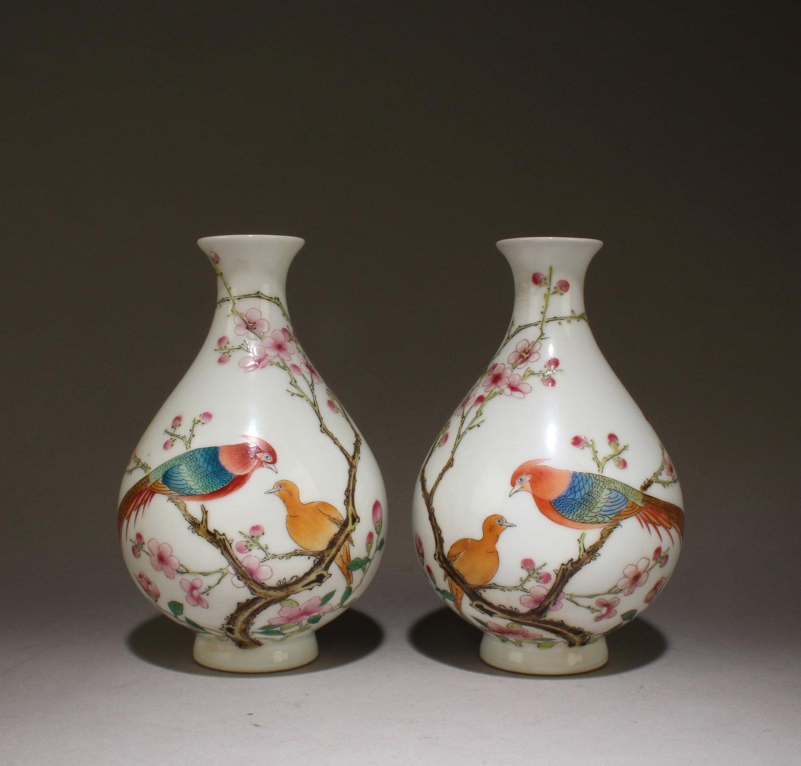A Pair of Flower and Bird Porcelain Vase: A Pair of Flower and Bird Porcelain Vase. Dimensions: 6.2" x 4".