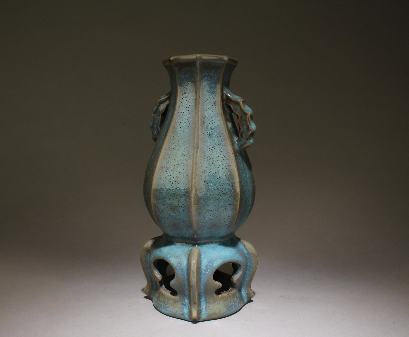 A Junyao Octagonal Vase - 2