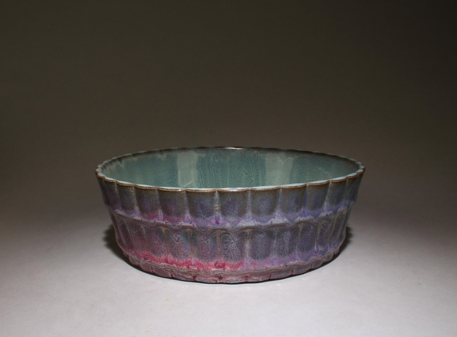 A Junyao Brush Washer: A Junyao Brush Washer. Dimensions: 8.75" x 2.8".