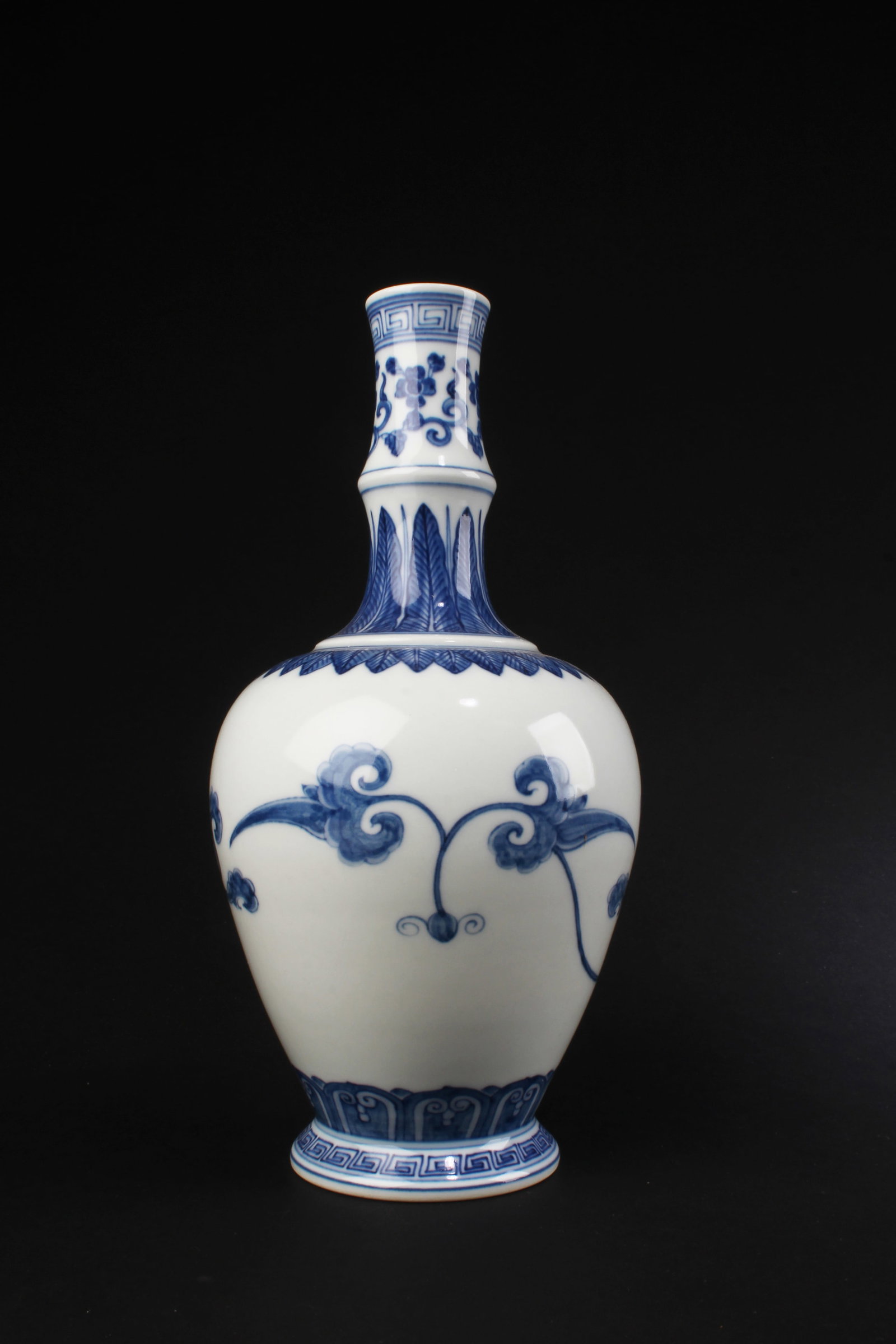 Chinese Blue & White Porcelain Vase: Chinese Blue & White Porcelain Vase. 'ChengHua' mark. Height: 8.2"