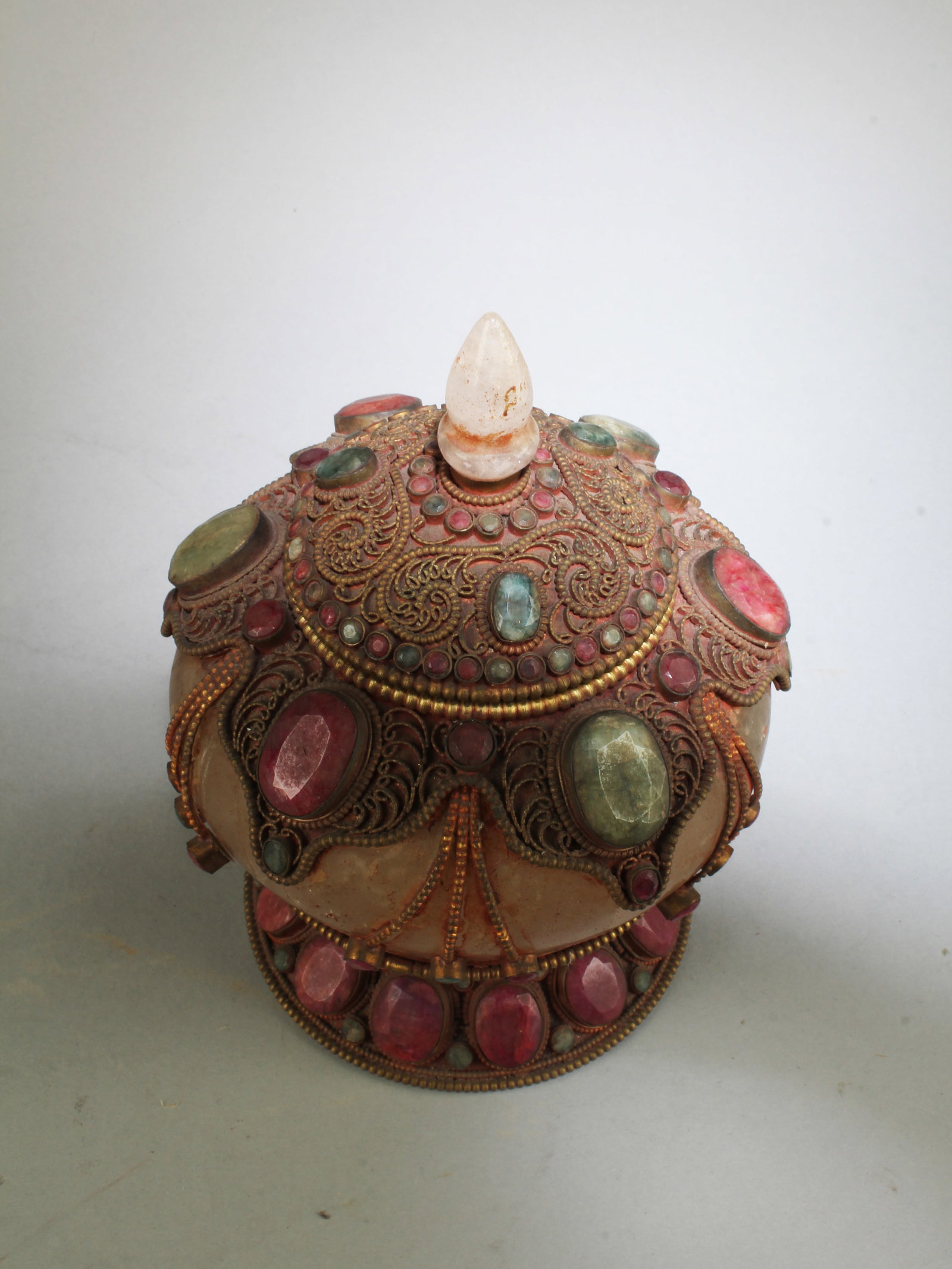 A Crystal Container - 4