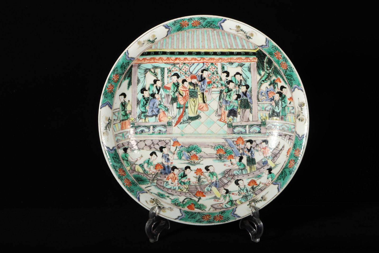 A Wucai Figure Plate (1 of 9)