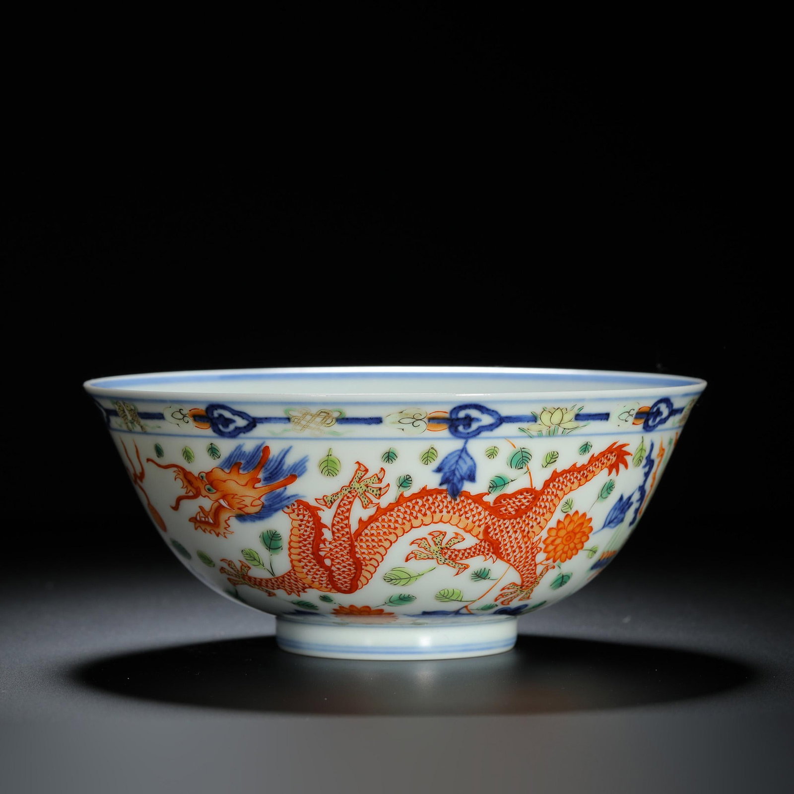 Wucai Dragon Bowl: Wucai Dragon Bowl. Diam.6.26" Height:2.64"