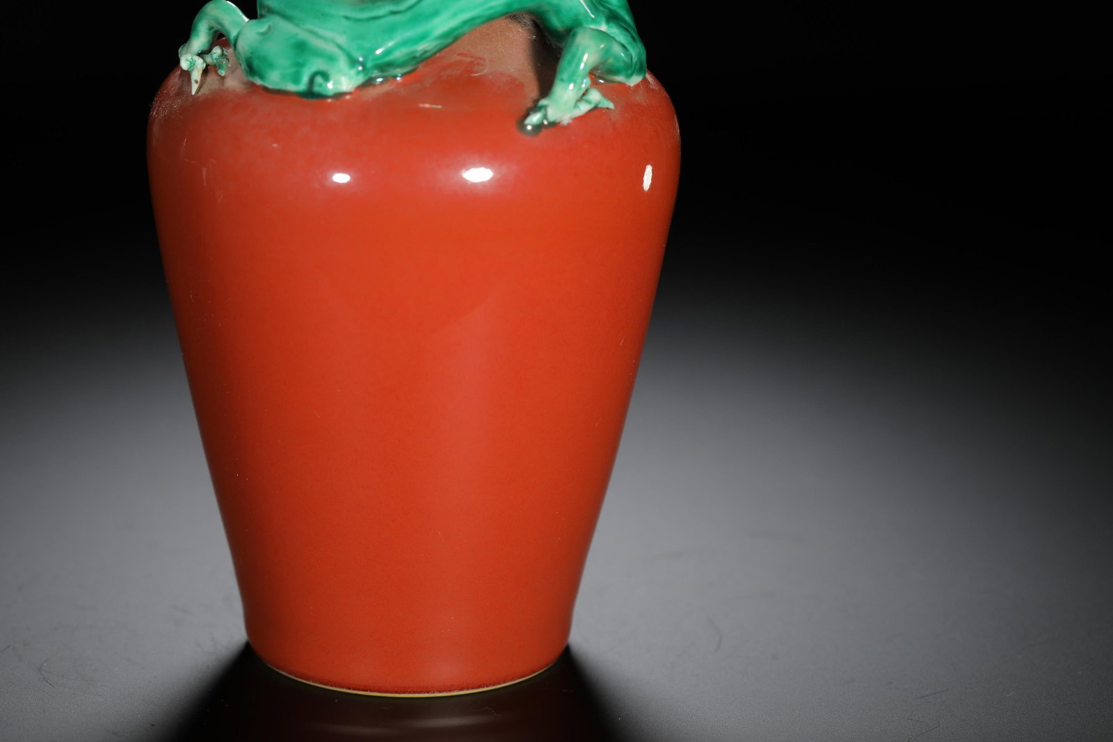 Peachbloom Coiling Dragon Vase - 6