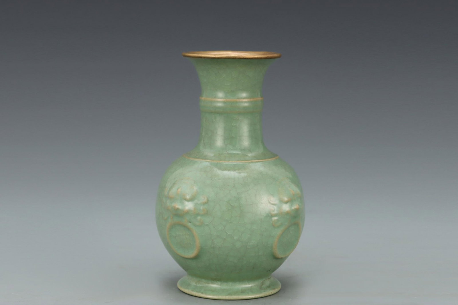 A Ru Ware Celadon Vase - 4