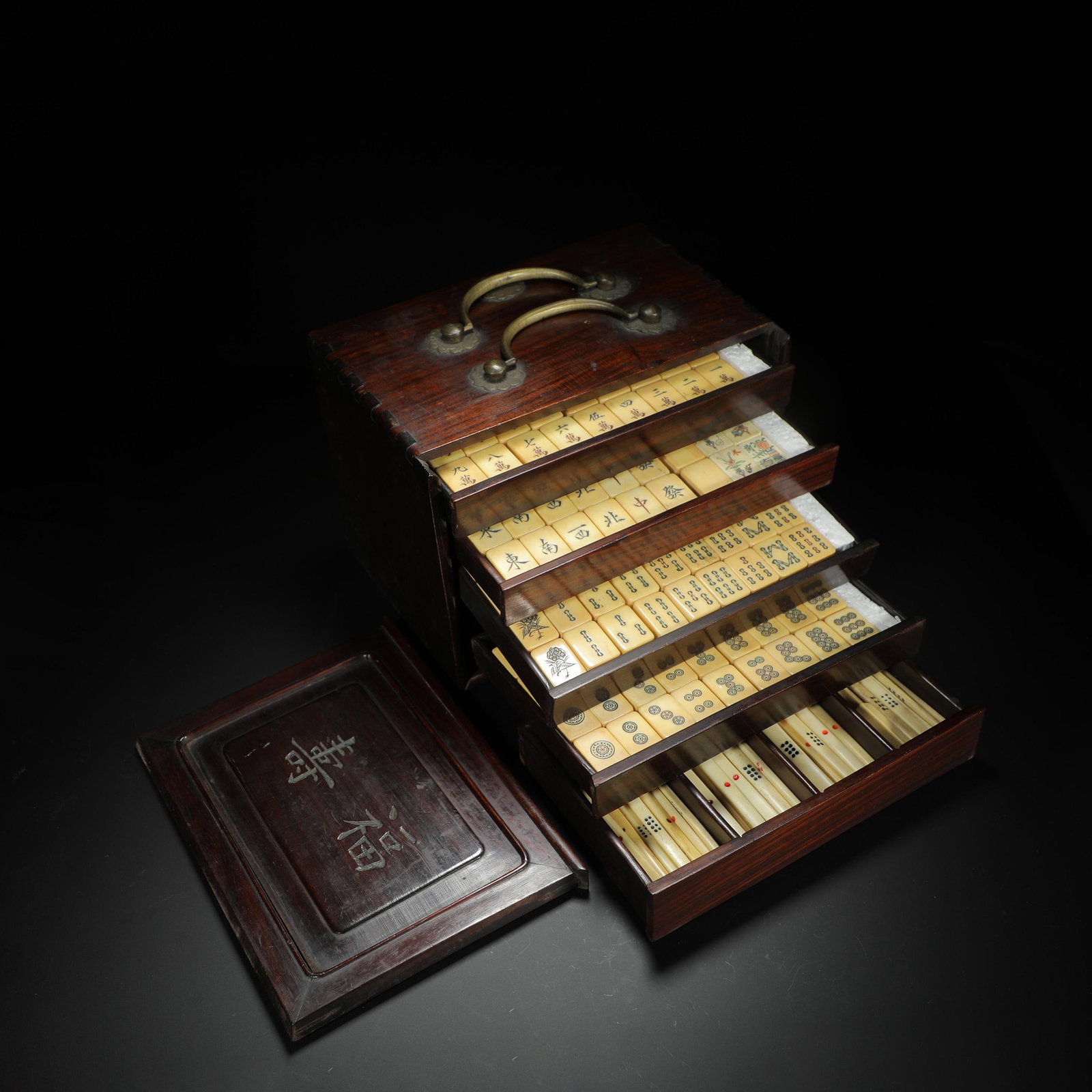 Redwood and Bone Mahjong Set (1 of 12)
