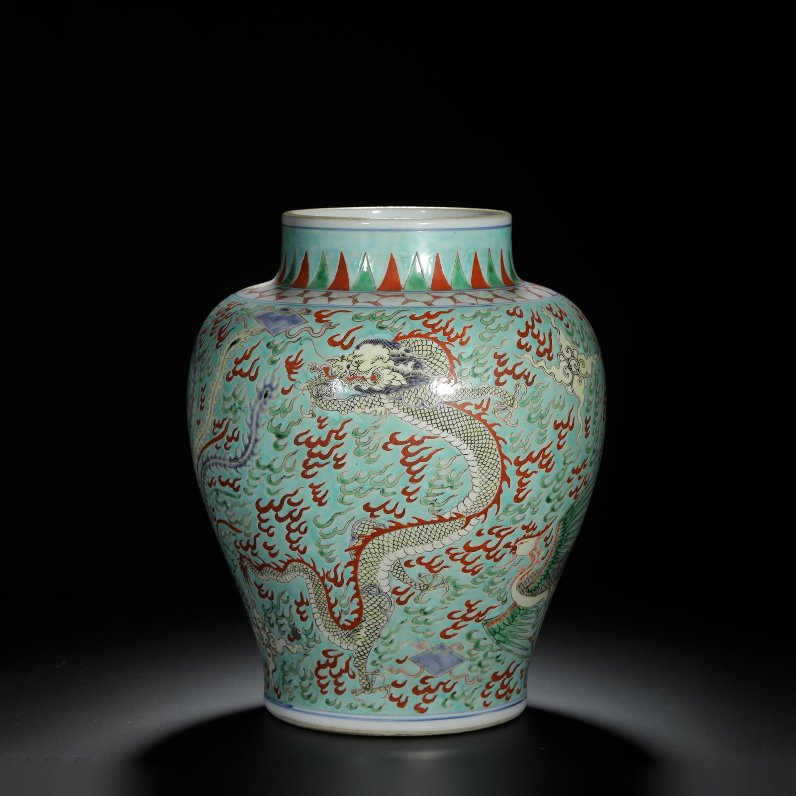 Wucai Dragon and Phoenix Jar: Wucai Dragon and Phoenix Jar. Diam.9.84" Height:12.20"
