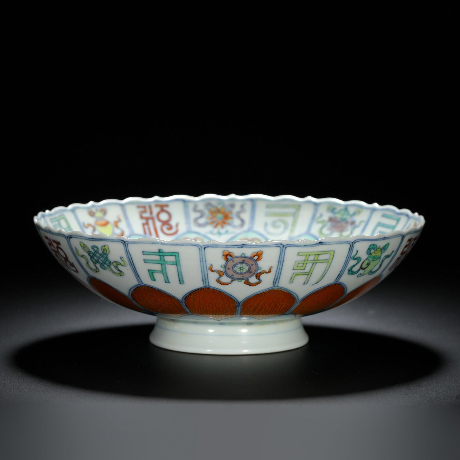 Famille-Rose Eight Buddhist Emblems Lotus Petal Bowl (1 of 12)