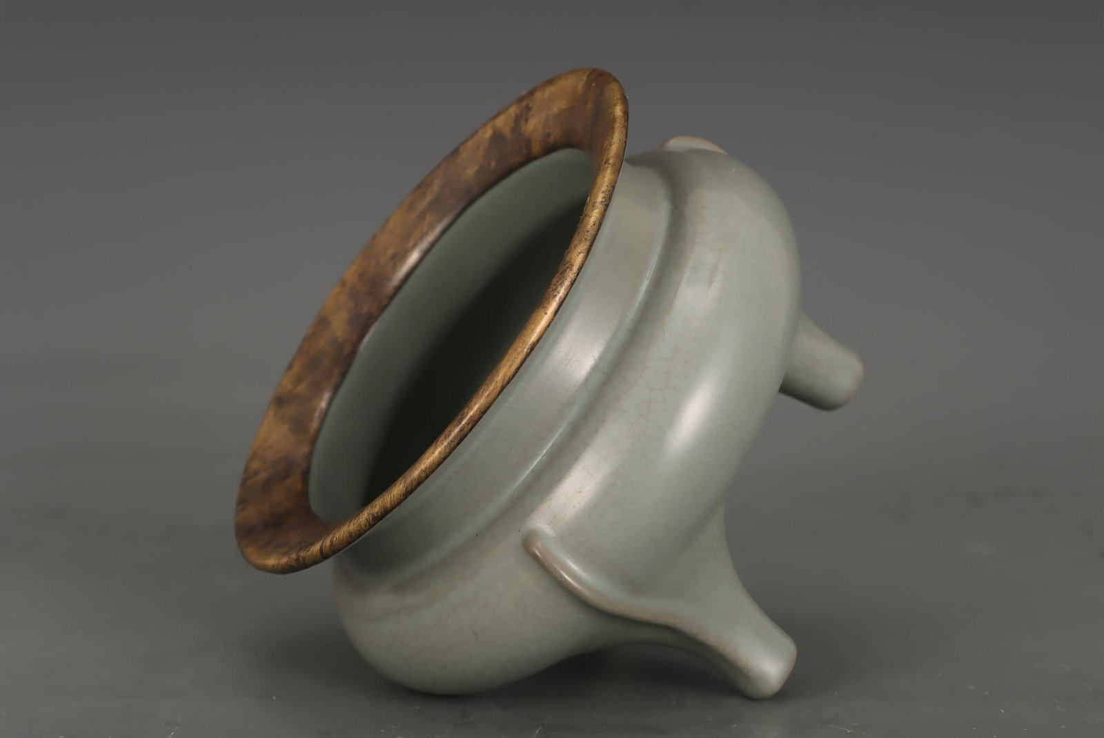 A Ru Ware Celadon Ding Censer - 5