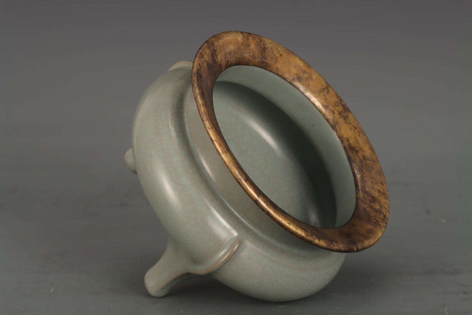 A Ru Ware Celadon Ding Censer - 7