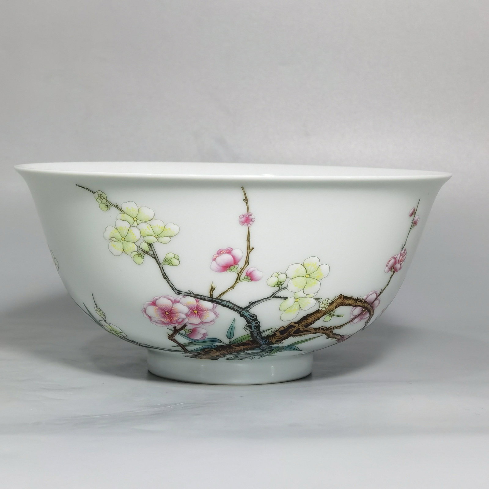 A Falangcai Enamel Bowl: A Falangcai Enamel Bowl. Height: 2.68" Width: 5.83"