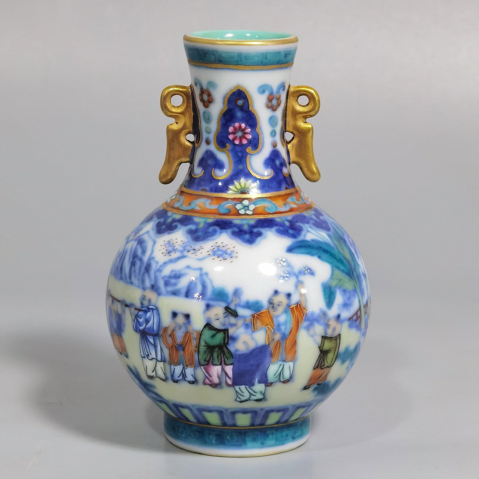 A Doucai Vase (1 of 8)