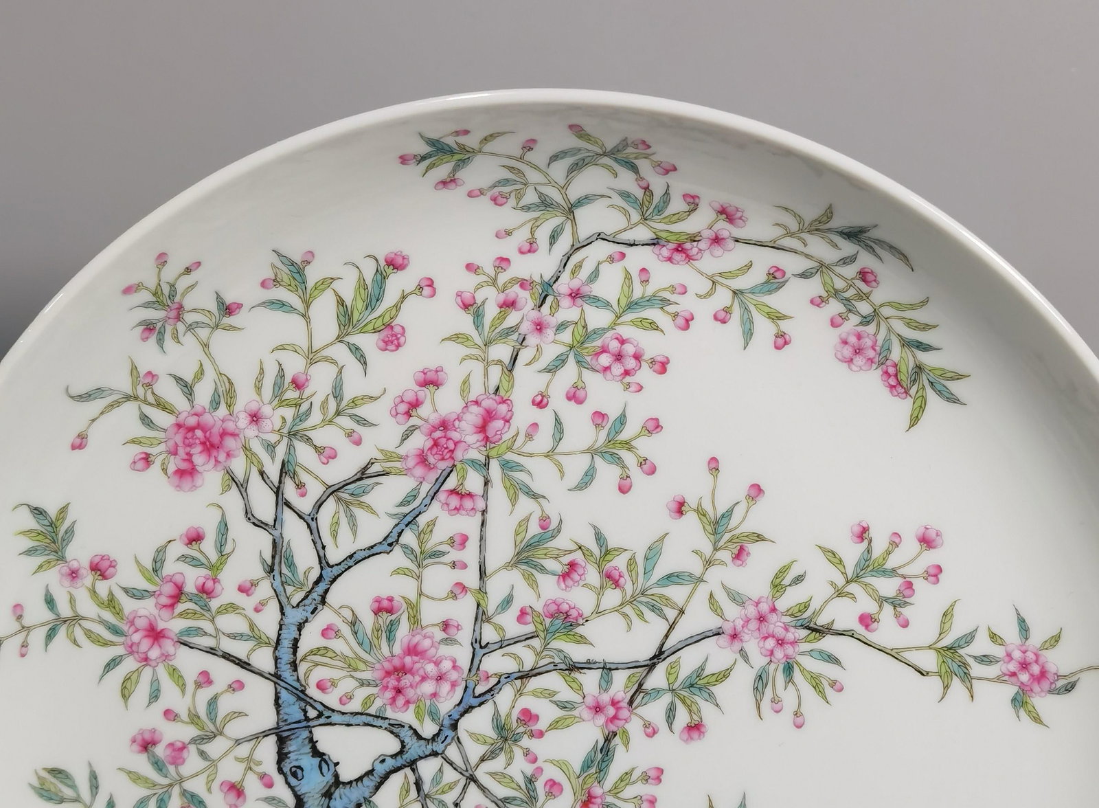 A Enamel Charger - 3