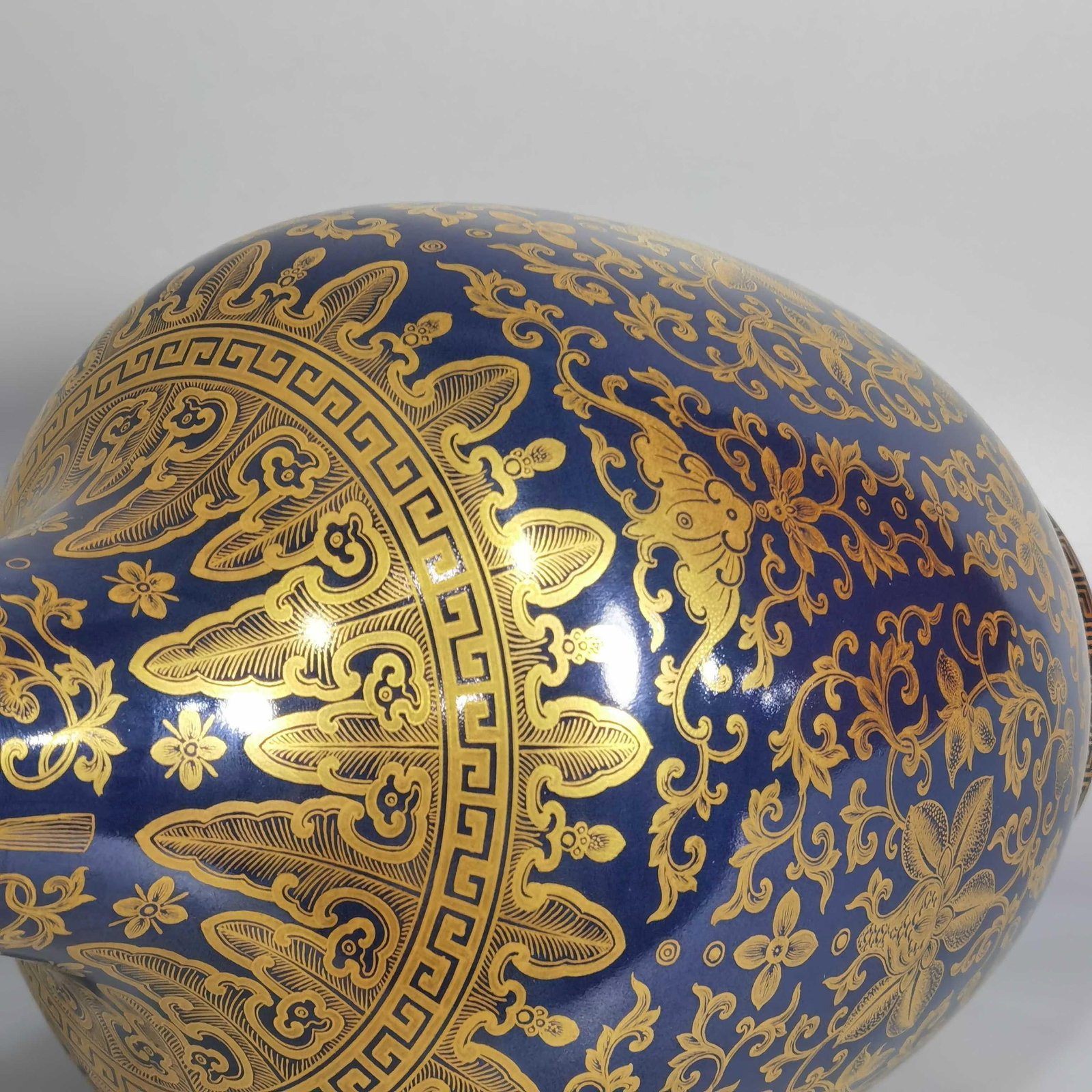 A Blue Glazed Vase - 5