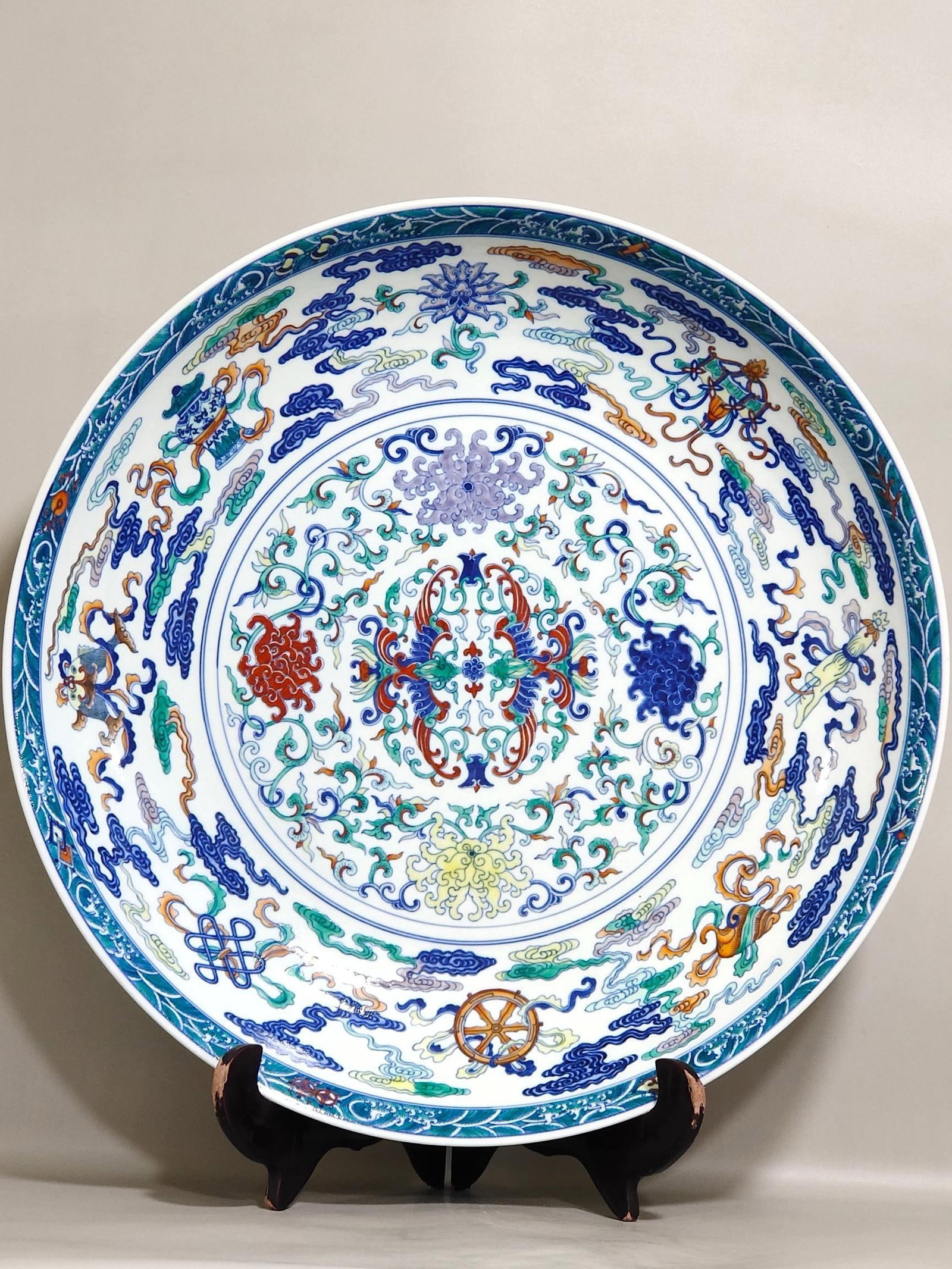 A Doucai Charger (1 of 8)