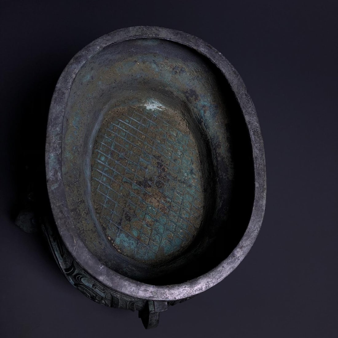 A Bronze Pouring Vessel - 10