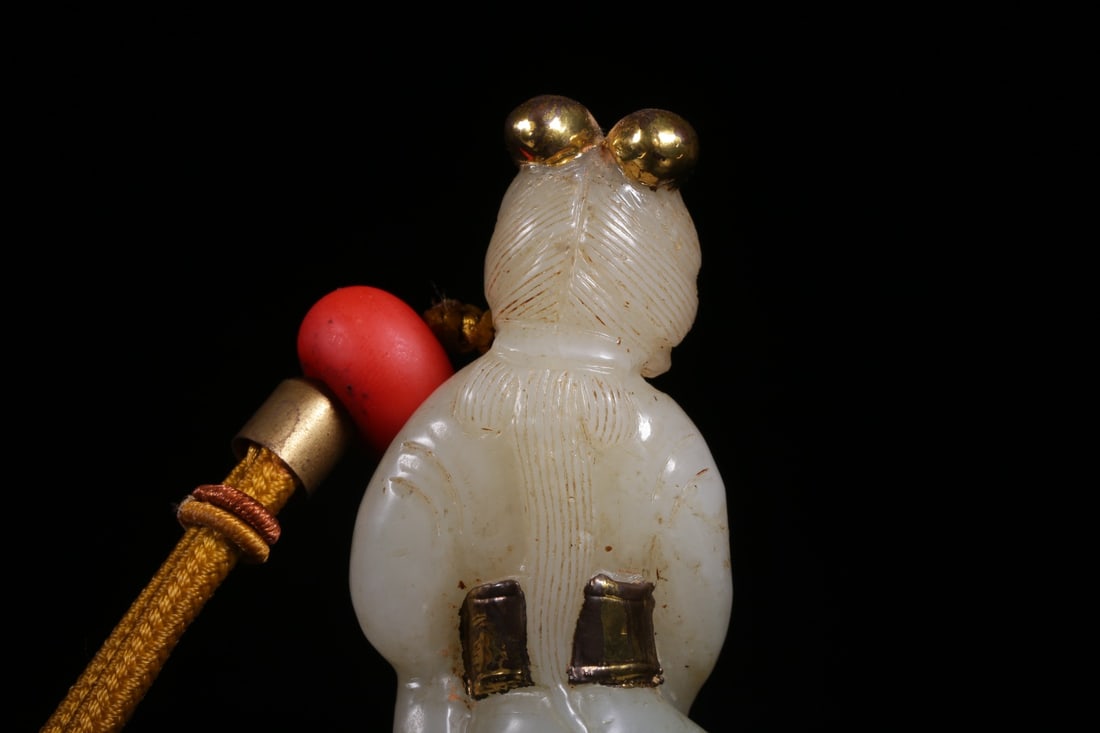 A Hetian Jade Lady Ornament - 10