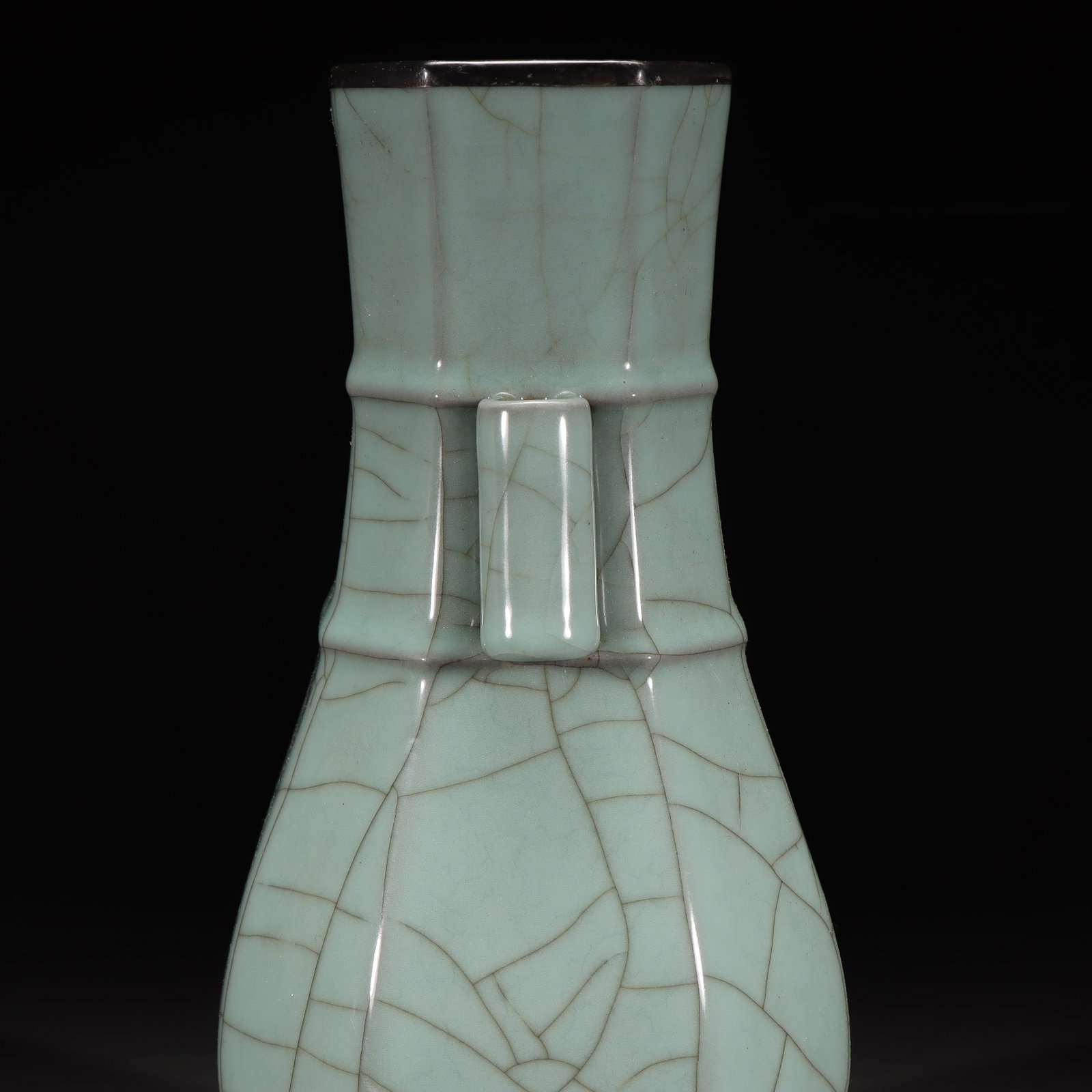 A Guan Ware Celadon Square Vase - 5