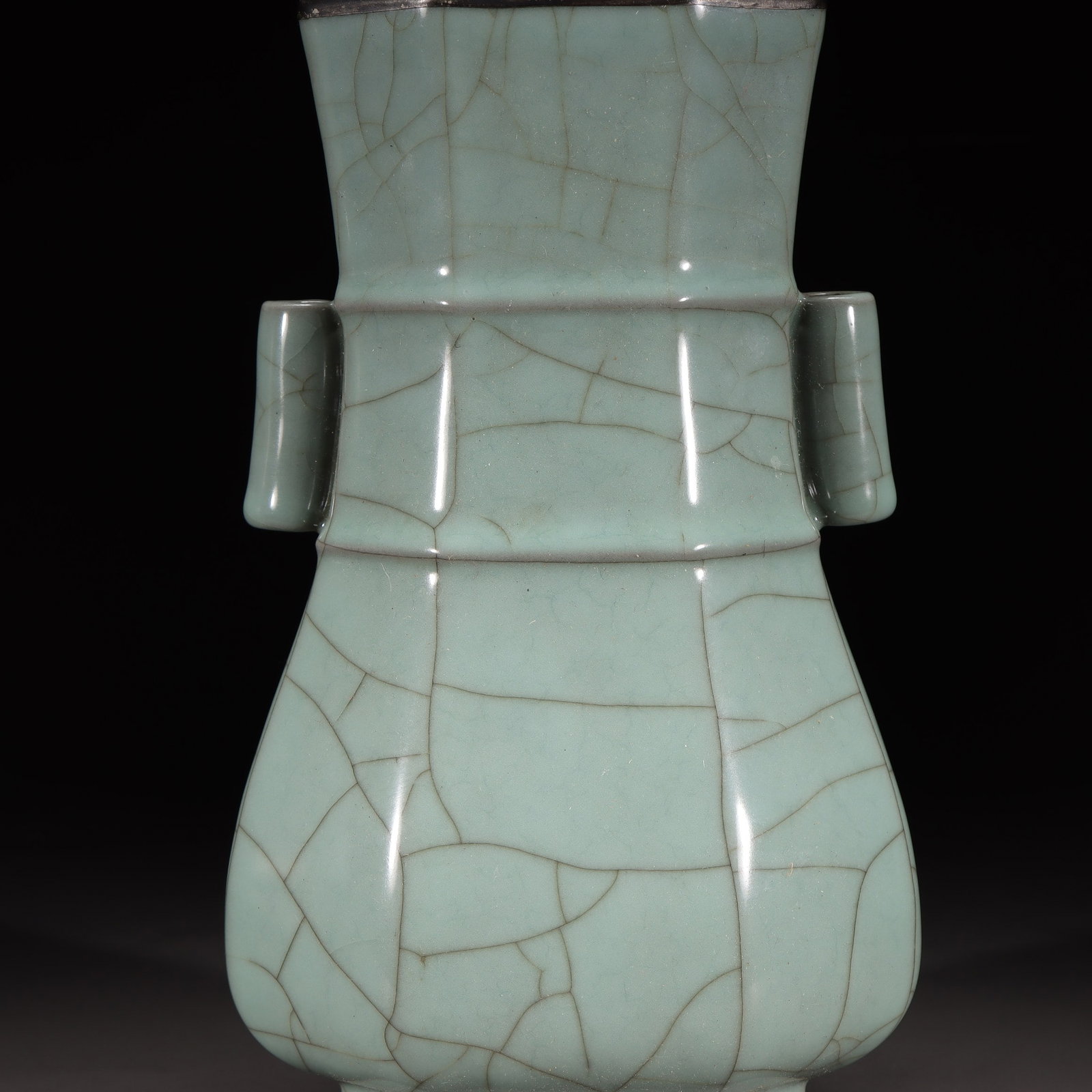 A Guan Ware Celadon Square Vase - 7