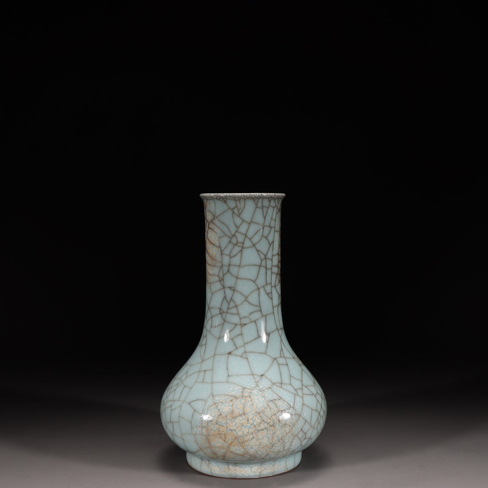 A Guan Ware Celadon Vase - 6