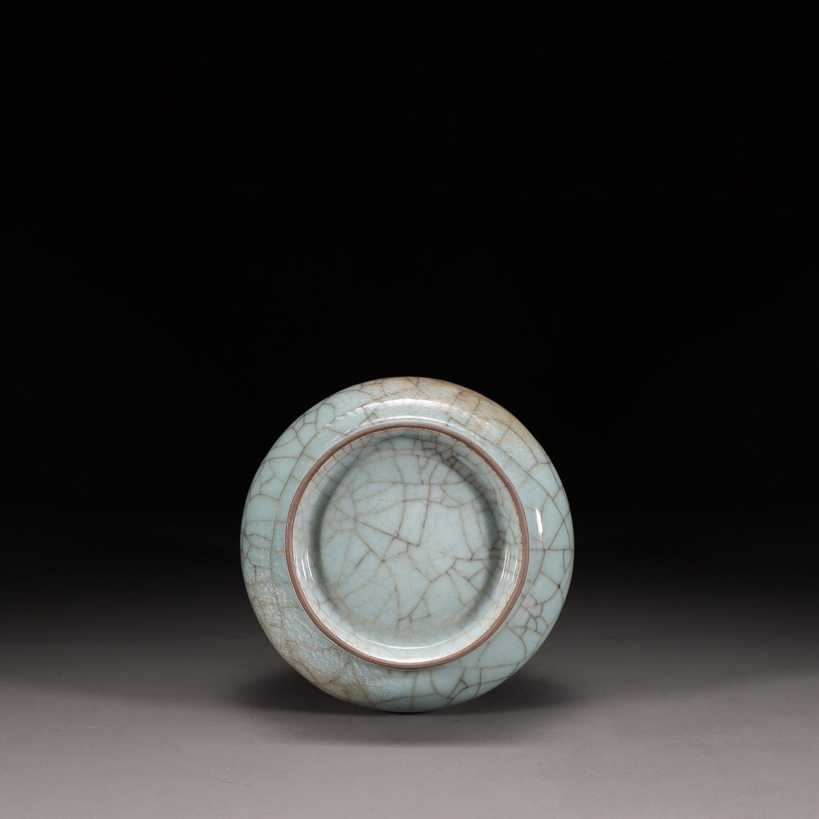 A Guan Ware Celadon Vase - 9