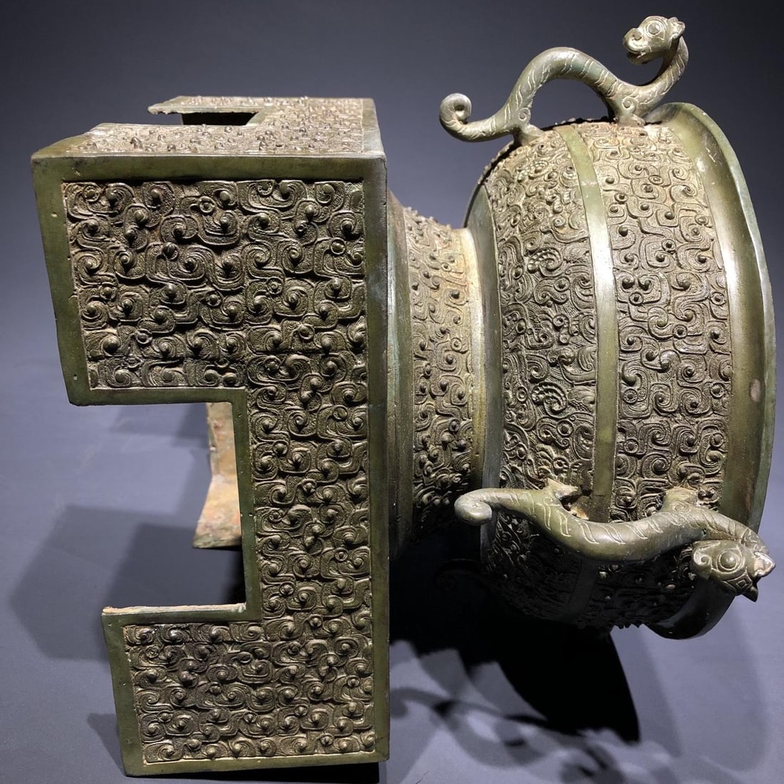 A Bronze Gui Vessel - 7