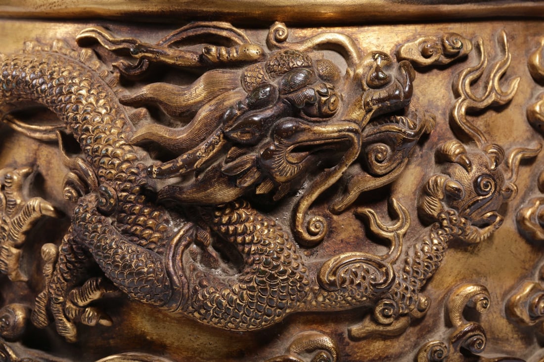 A Gilt Bronze Clock - 11