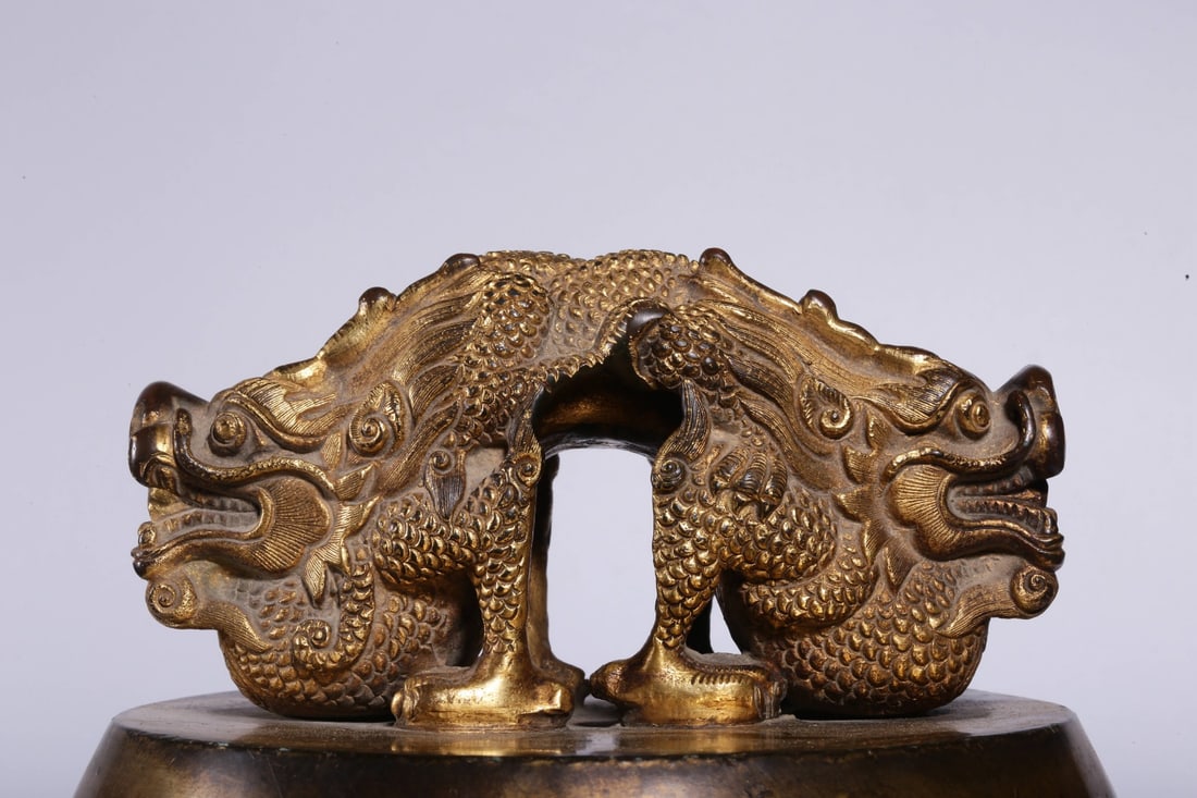 A Gilt Bronze Clock - 3