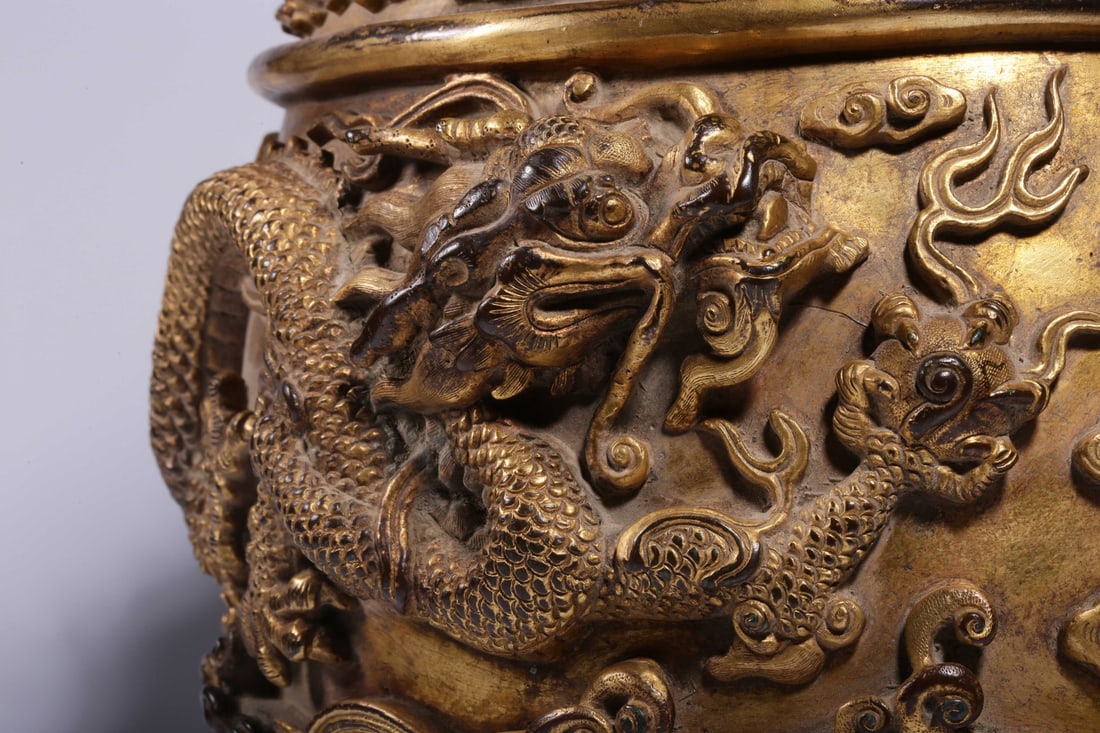 A Gilt Bronze Clock - 4