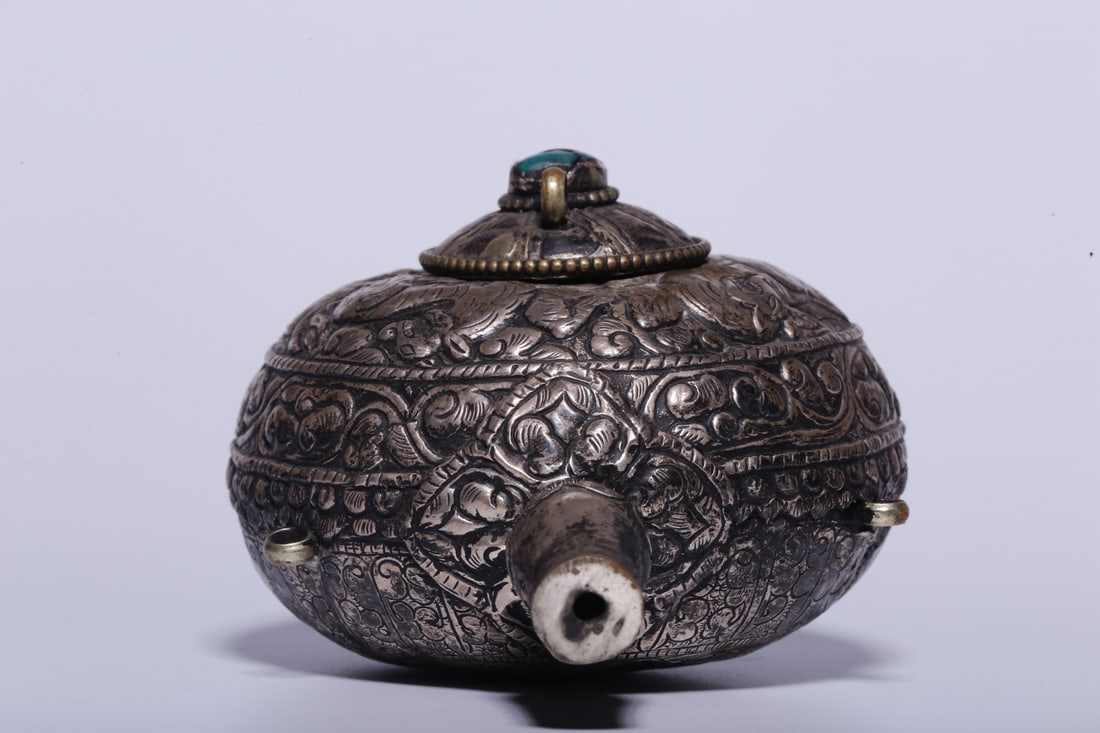 A Silver Snuff Bottle - 7