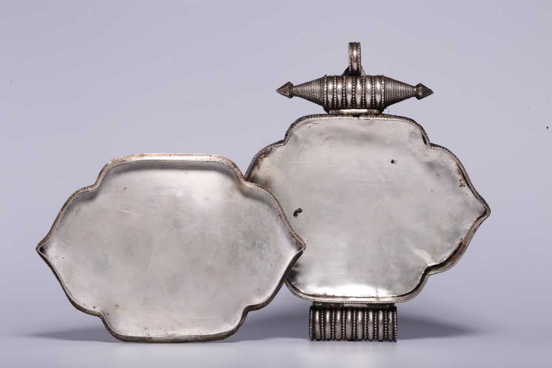 A Silver Filigree Gau Box - 12