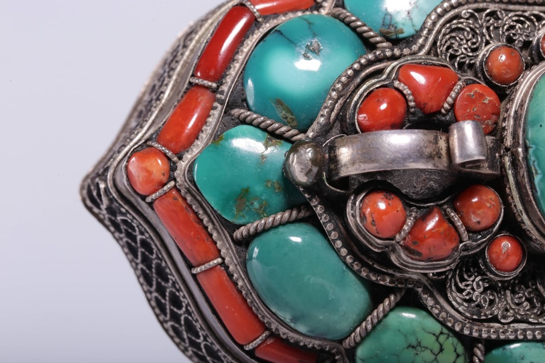 A Silver Filigree Gau Box - 5
