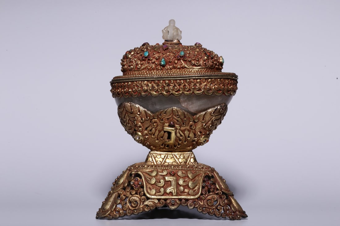 A Gilt Bronze and Crystal Bowl: A Gilt Bronze and Crystal Bowl. Height: 7.87"; Length: 5.12"; Width: 5.51". Weight: 0.92lbs.