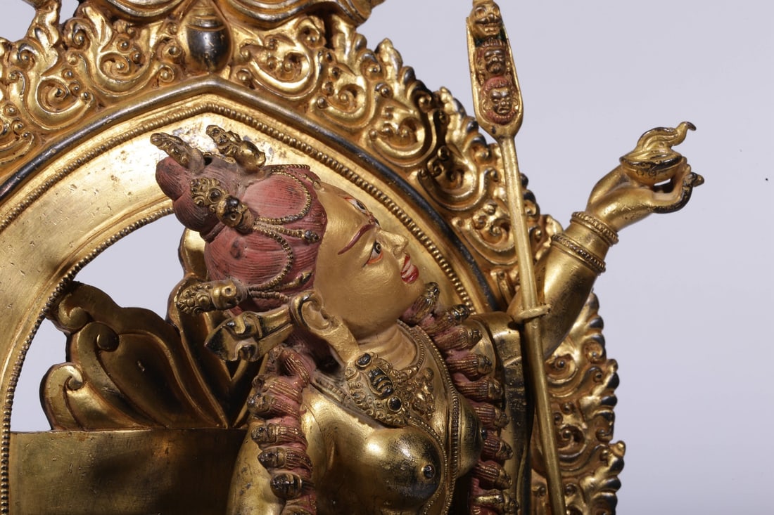 A Gilt Bronze Deity Statue - 8