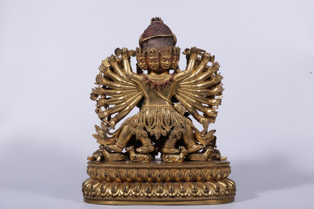 A Gilt Bronze Deity Statue - 11