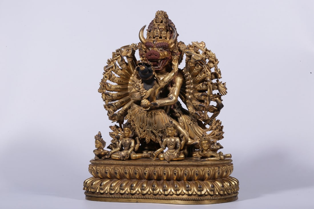 A Gilt Bronze Deity Statue - 5
