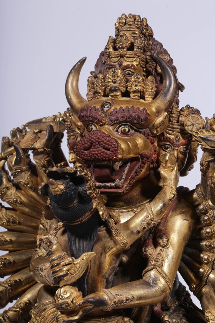 A Gilt Bronze Deity Statue - 6