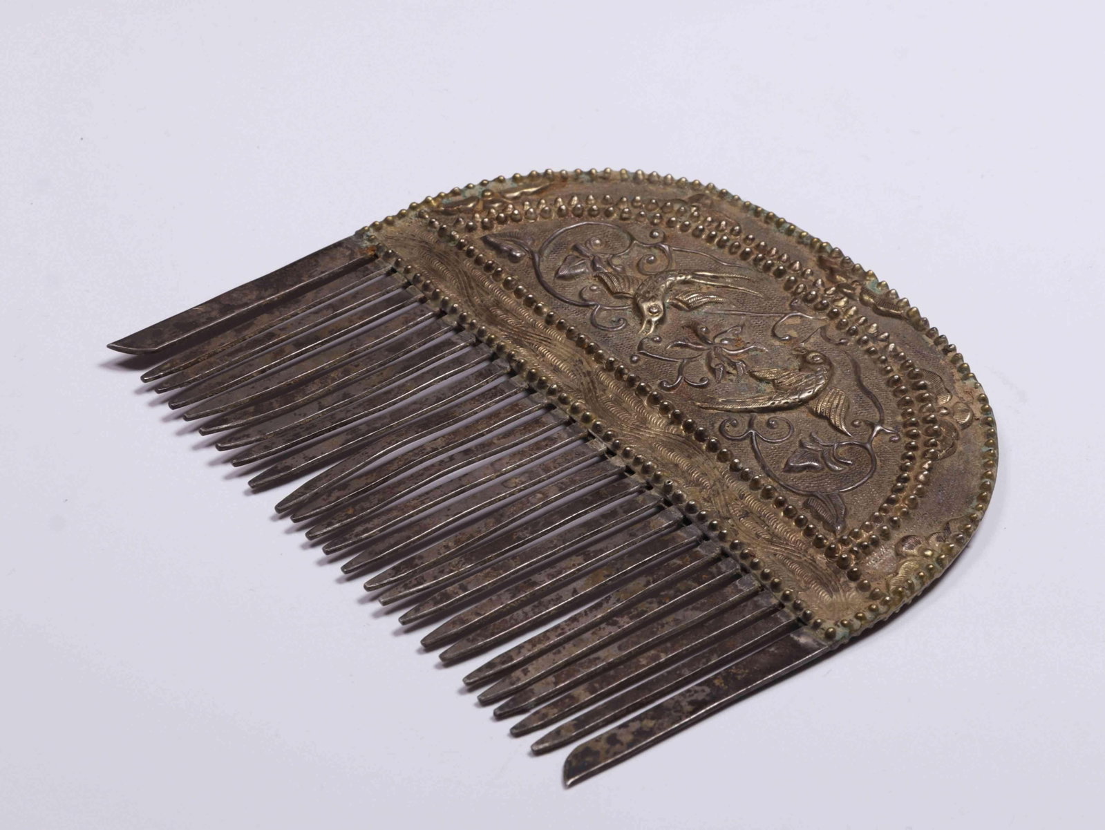 A Silver Comb - 9
