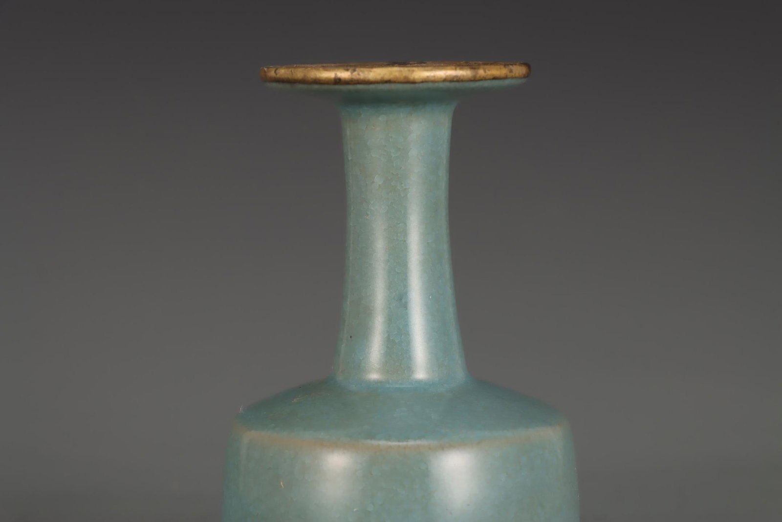 A Ru Ware Celadon Vase - 3
