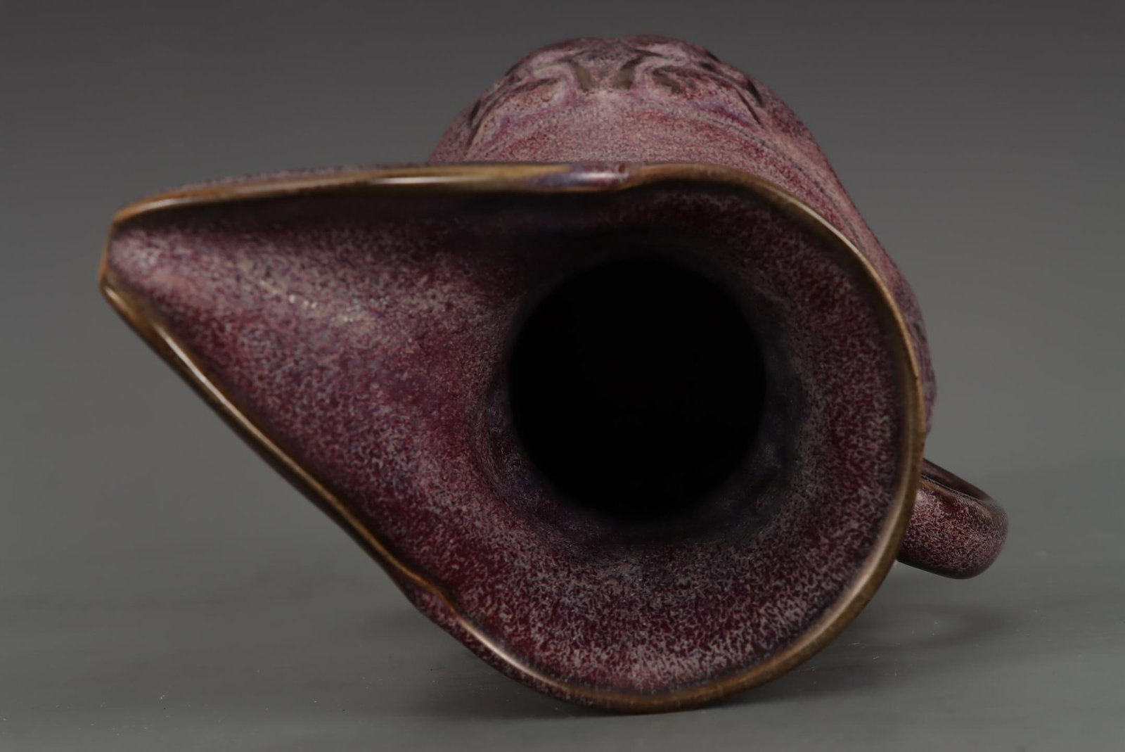 A Jun Ware Purple Glazed Ewer - 6