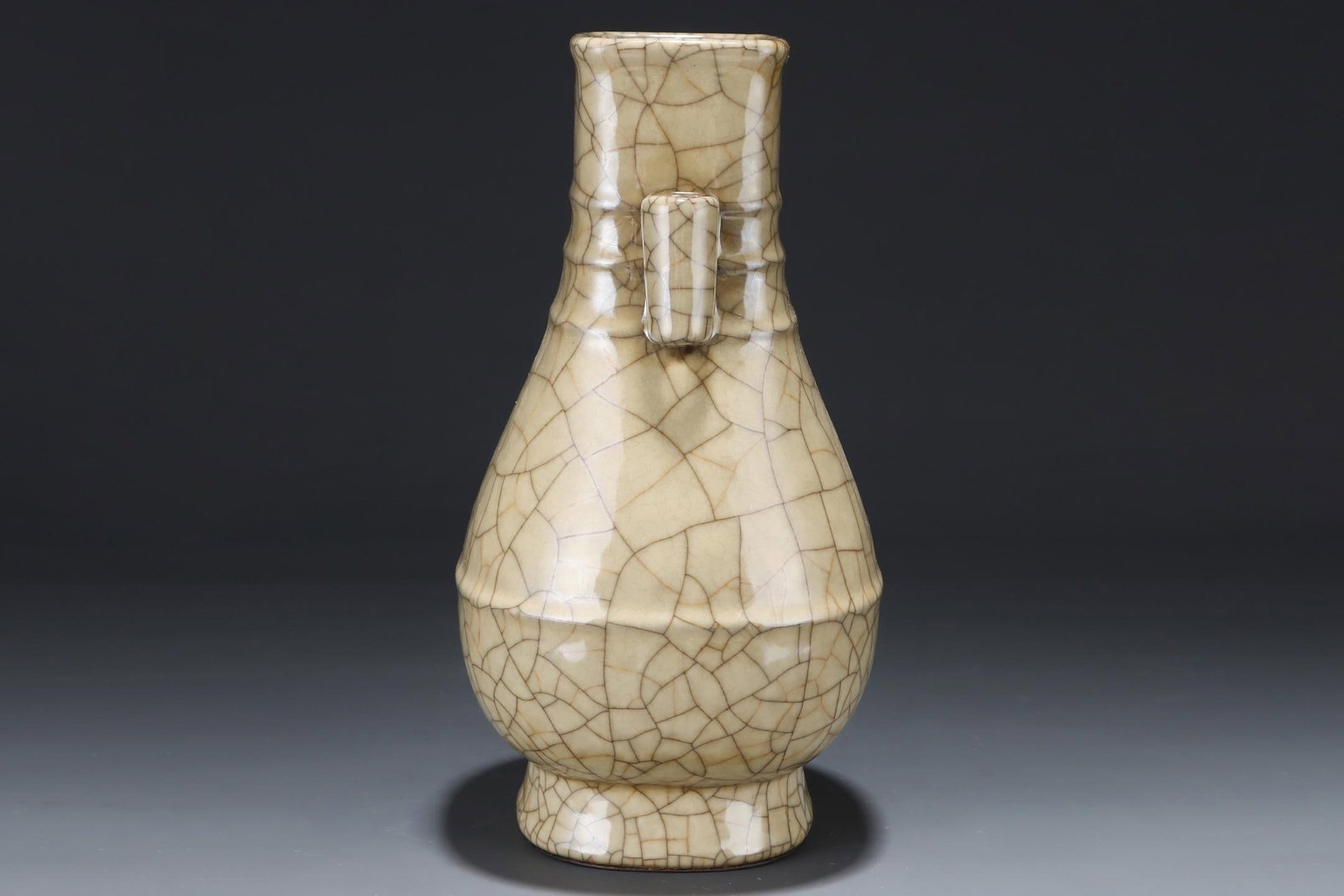 A Ge Ware Celadon Vase - 3