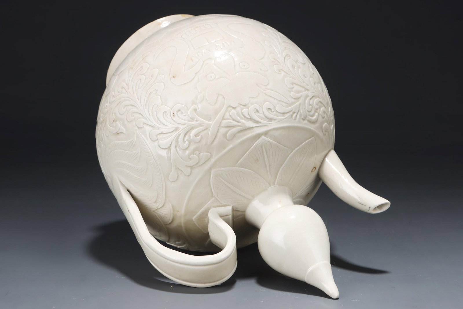 A Ding Ware Carved Ewer - 7