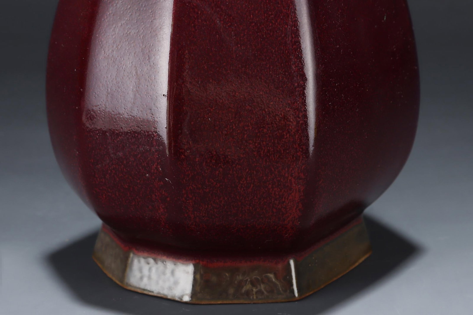 A Jun Ware Purple Glazed Vase - 6