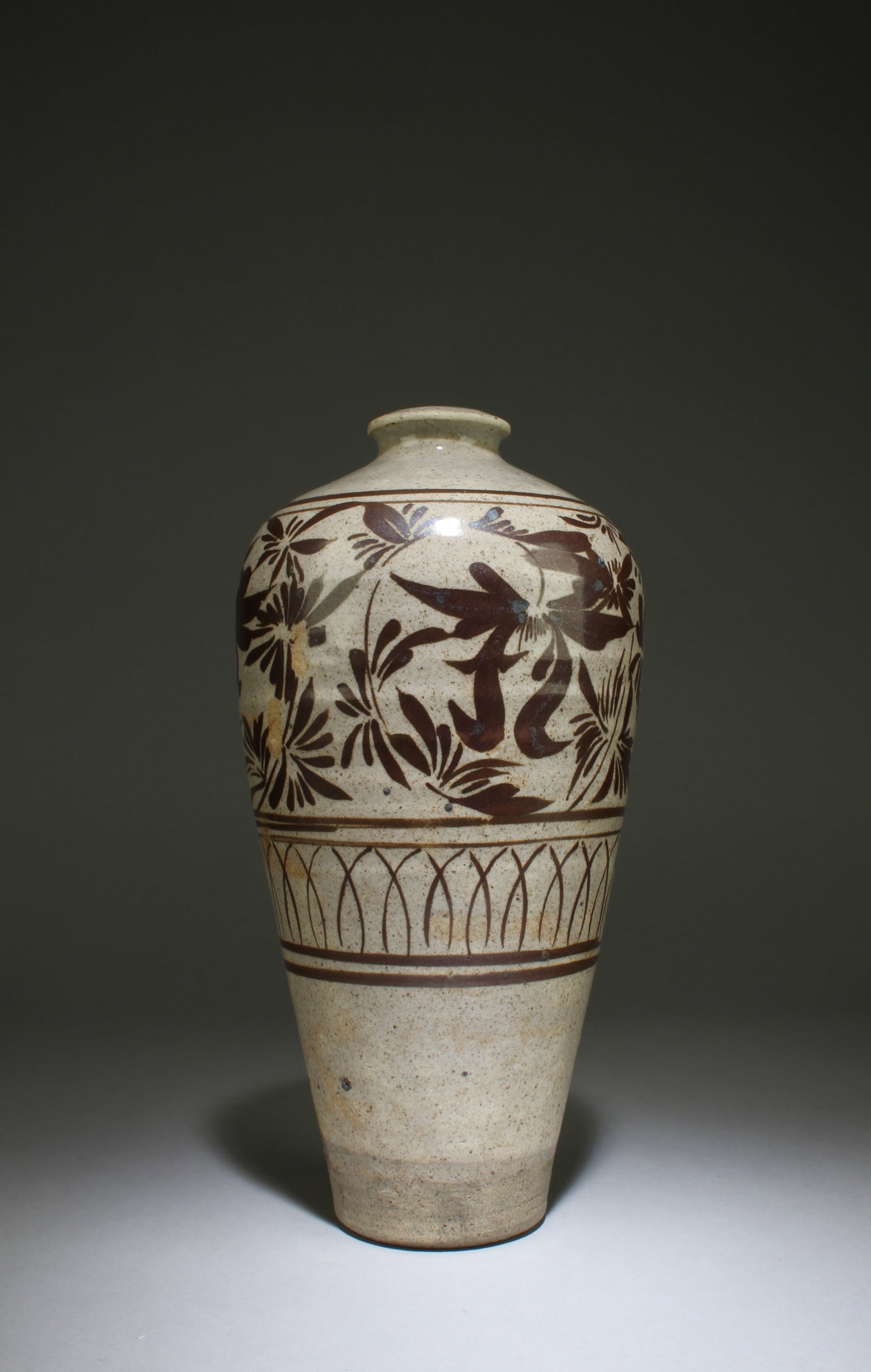 A Cizhou Vase - 4